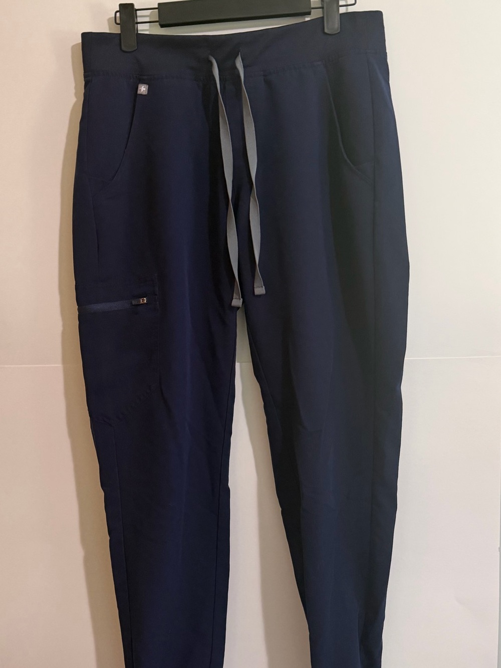 FIGS Women’s Navy Blue Slim-Fit Jogger Scrub Pants
